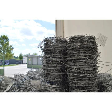 Tüskéshuzal horganyzott szúródrót kerítéskiegészítő