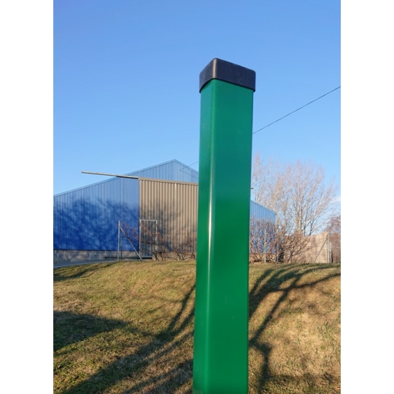 Zártszelvényes oszlop Zöld. 2,60 m